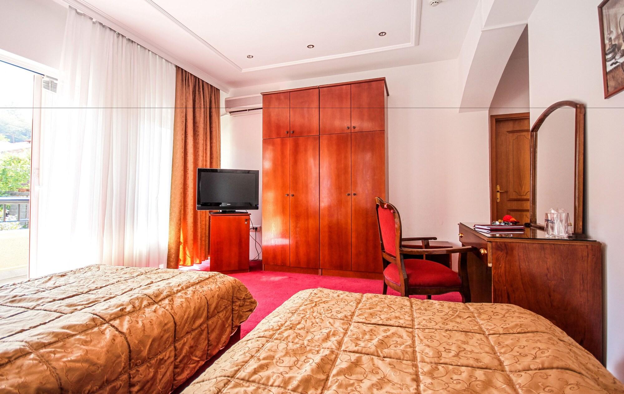 Hotel Victoria Skopje Exterior photo