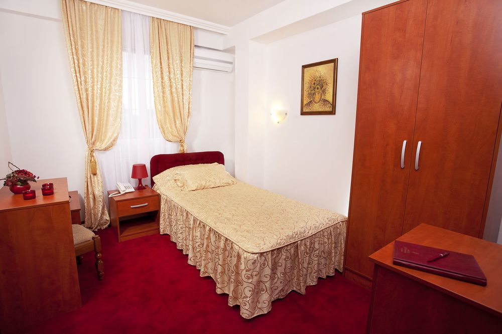 Hotel Victoria Skopje Exterior photo