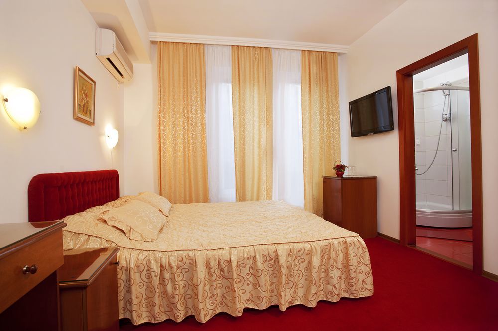 Hotel Victoria Skopje Exterior photo