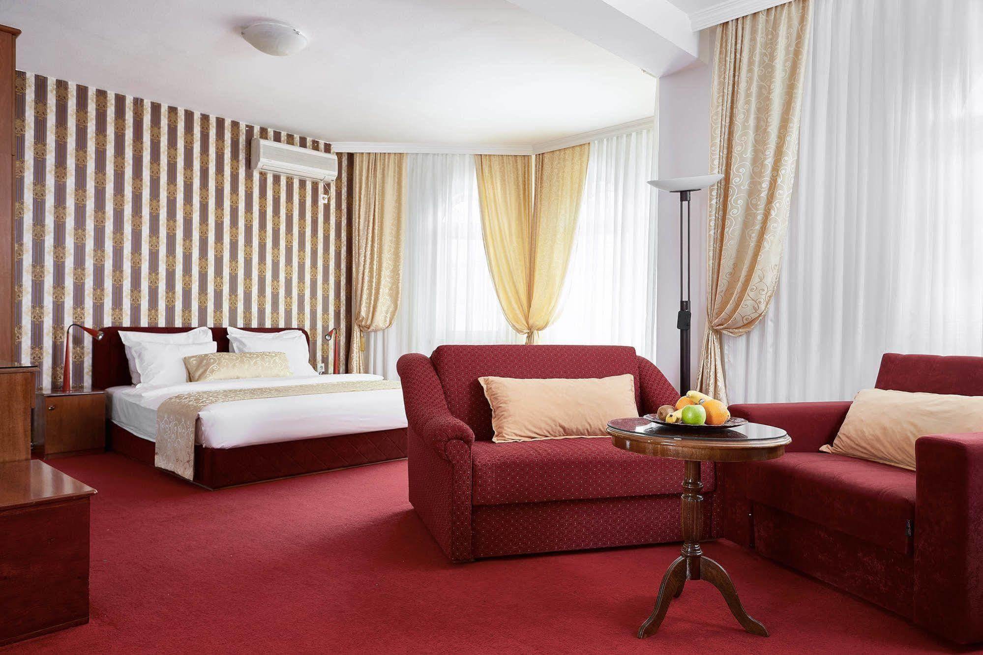 Hotel Victoria Skopje Exterior photo